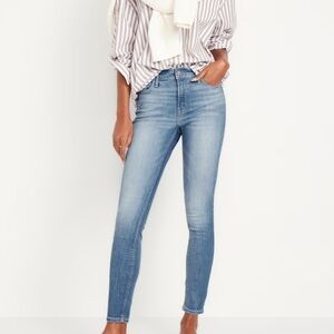 Old Navy High-Waisted Rockstar Super-Skinny Jeans Medium Wash 8